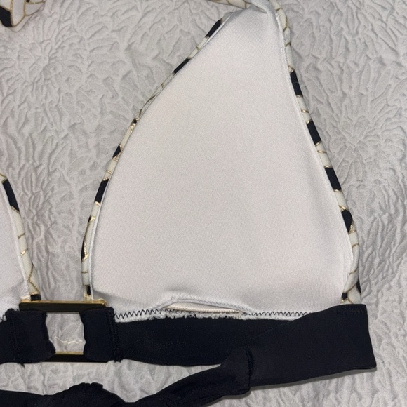 VICTORIA'S SECRET Push-up Halter Bikini Top - Picture 5 of 7